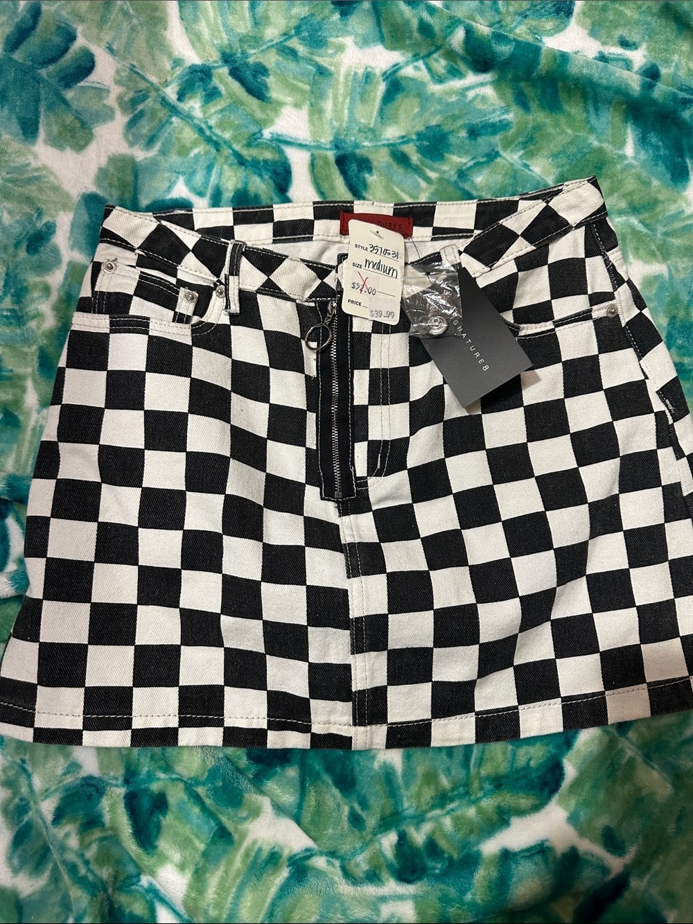 Signature 8 Black/White Checkered Skirt, M,New